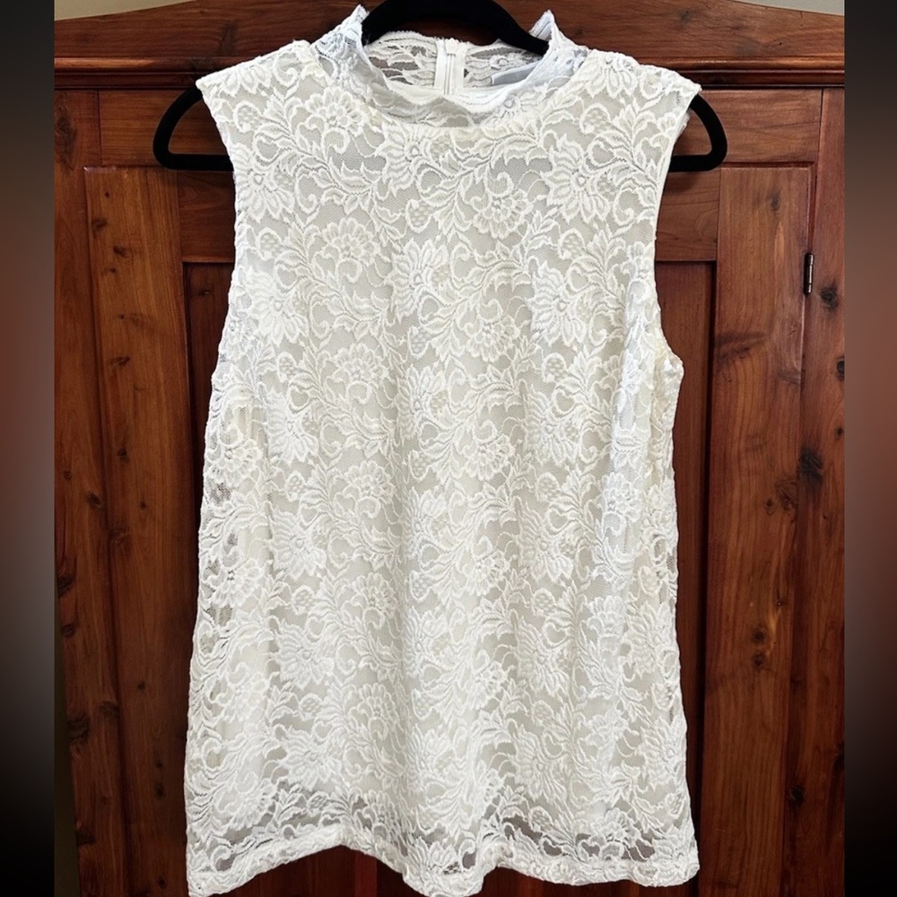 Susan Graver Women’s Stretch Lace Mockneck sleeveless top cream size M NWOT